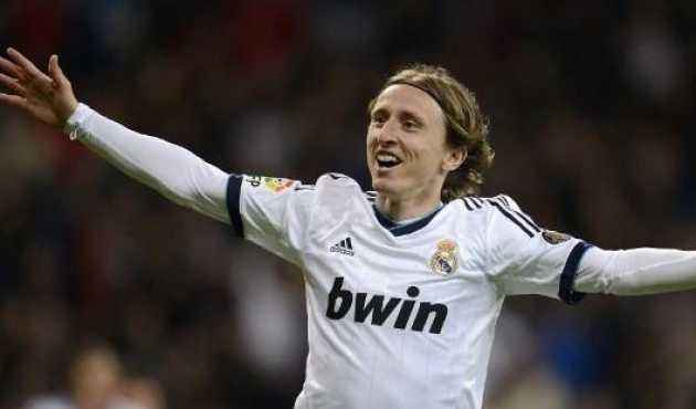 小麦惊天倒钩 苏格兰4-2丹麦晋级世界杯