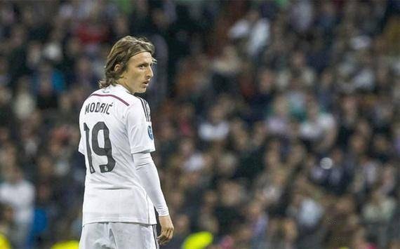 曼联明晨客战狼队，取胜可跃居第六