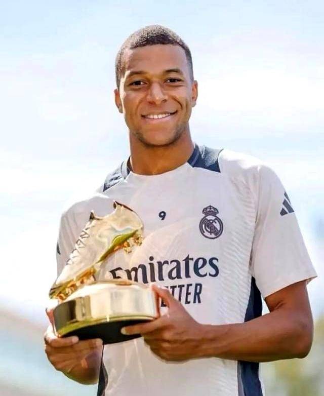 小法谈莫拉塔要求换下：那是一次早就计划好的换人