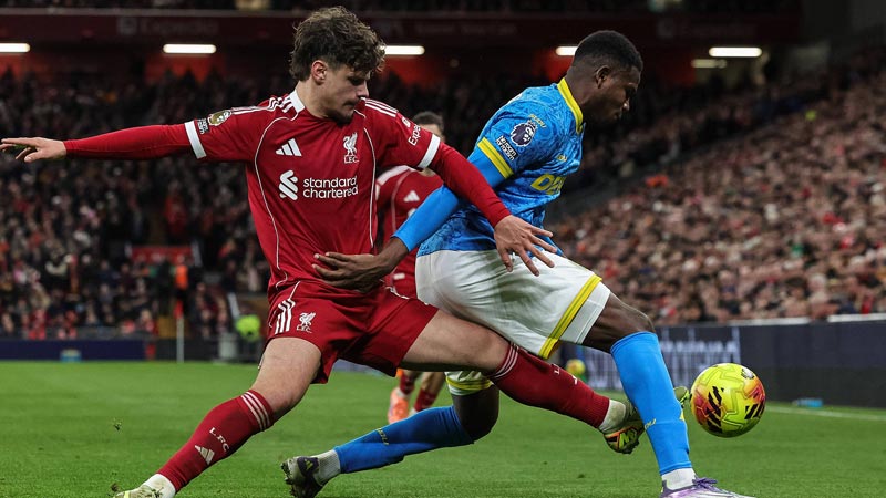 里夫斯17罚15中狂砍36分8助攻，湖人铩羽凯尔特人背靠背鏖战惨败