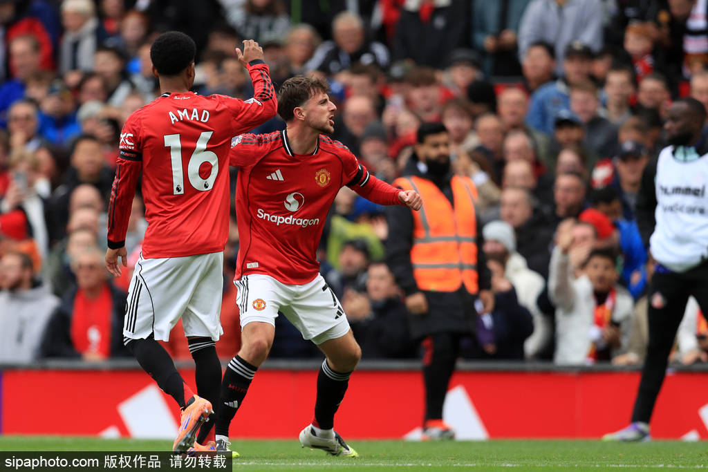 罗马诺：曼联新援奥罗斯科将在未来几天抵达英国完成转会流程